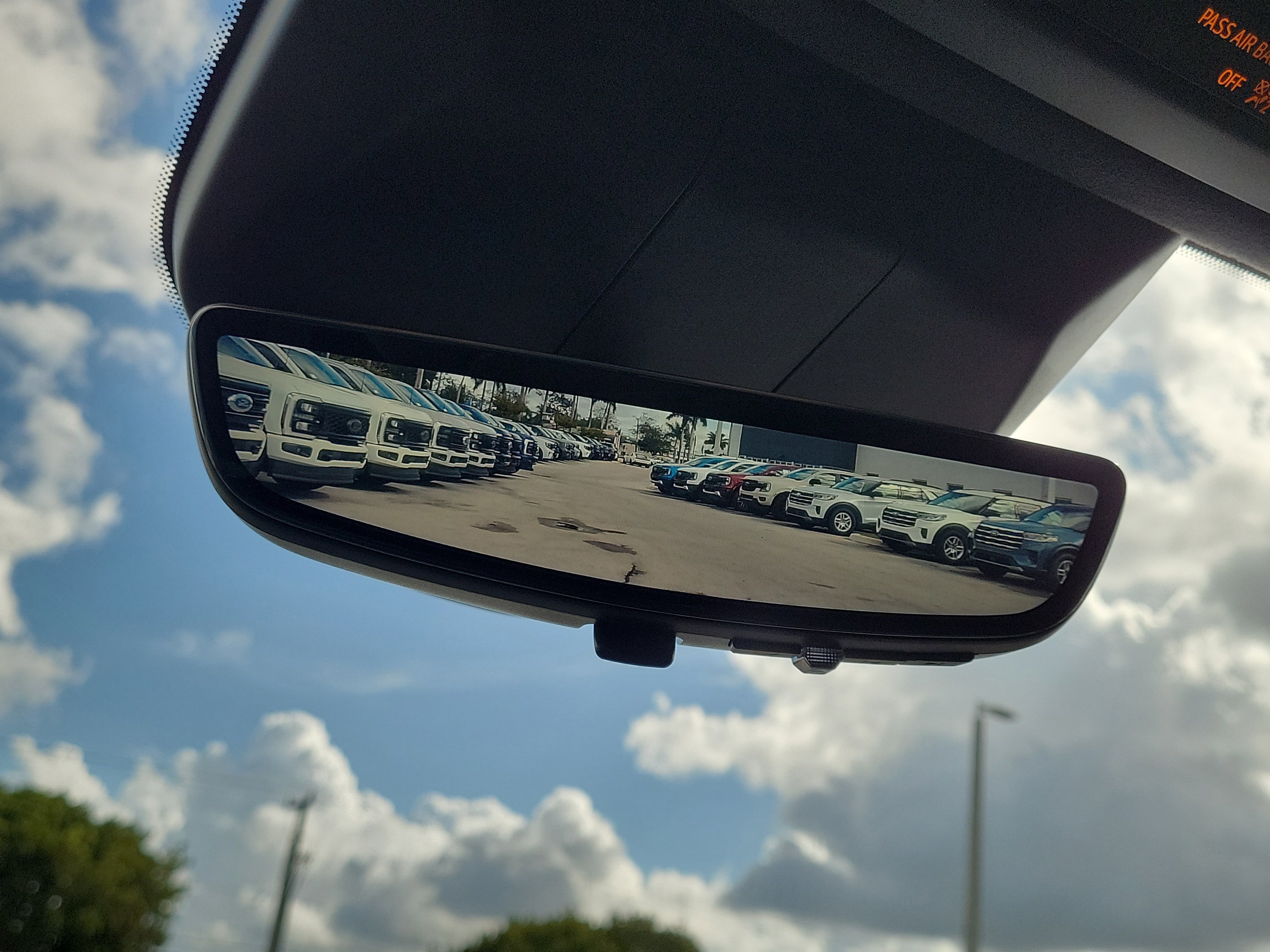 Used 2025 Cadillac Escalade Sport Platinum image 29