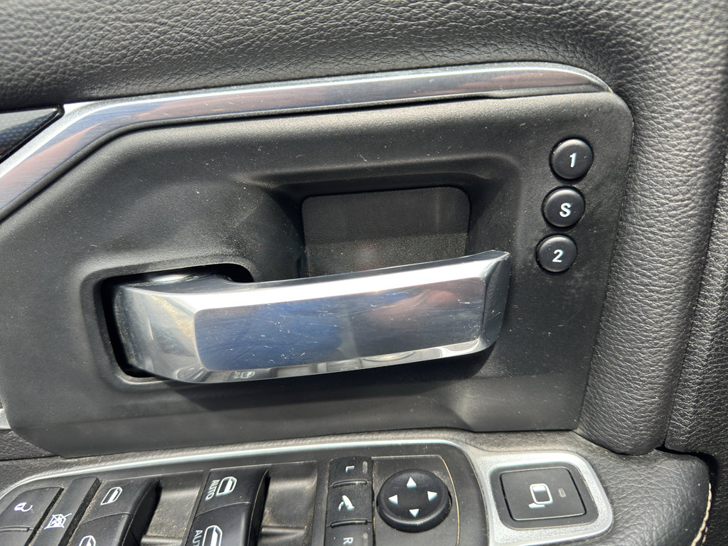 Used 2019 RAM 3500 Laramie image 22