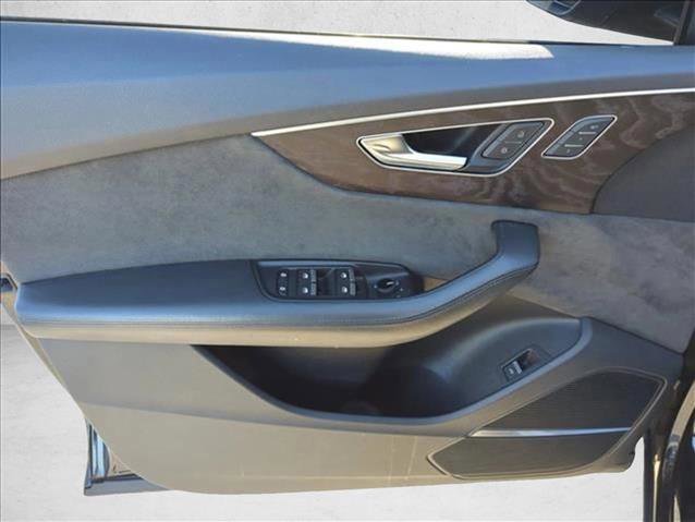 Used 2020 Audi Q8 Prestige w/ Prestige Package image 10