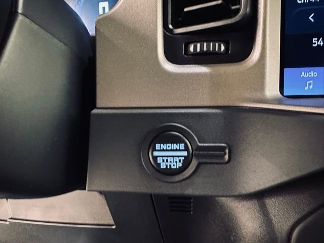 New 2025 Ford Bronco Outer Banks w/ Sasquatch Package image 32