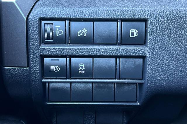 Certified 2025 Toyota 4Runner SR5 AWD/4WD image 30