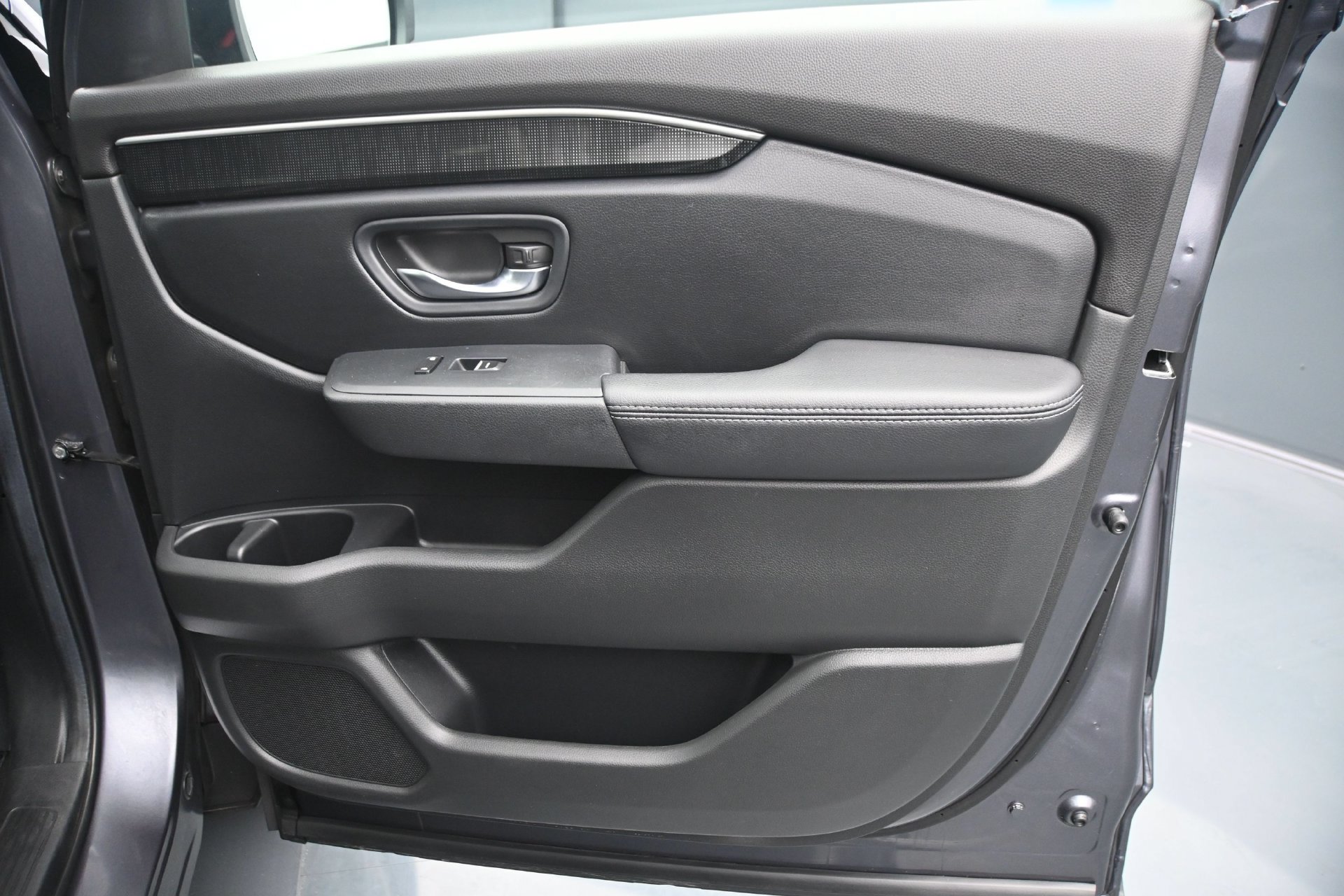 Used 2025 Honda Pilot Touring image 12
