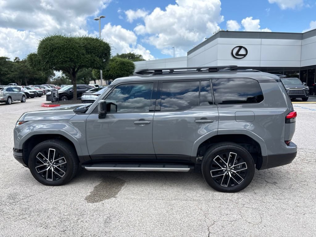 Certified 2024 Lexus GX 550 w/ Cold Area Package AWD/4WD image 2