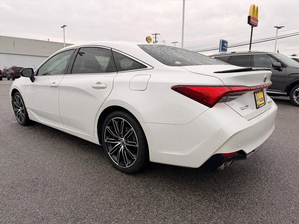 Used 2019 Toyota Avalon Touring w/ Advanced Safety Package FWD image 4