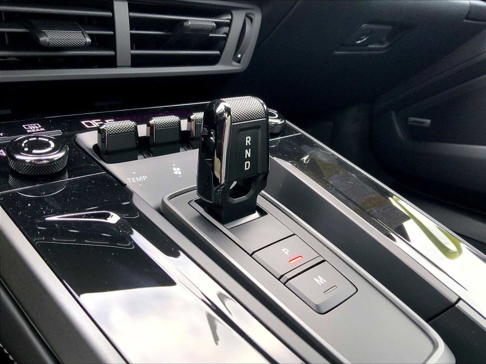 New 2026 Porsche 911 Carrera image 17