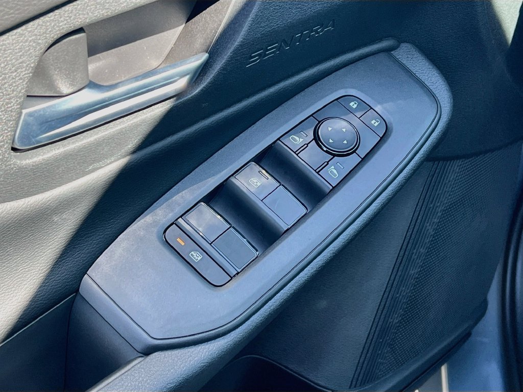 New 2027 Nissan Sentra SV FWD image 17