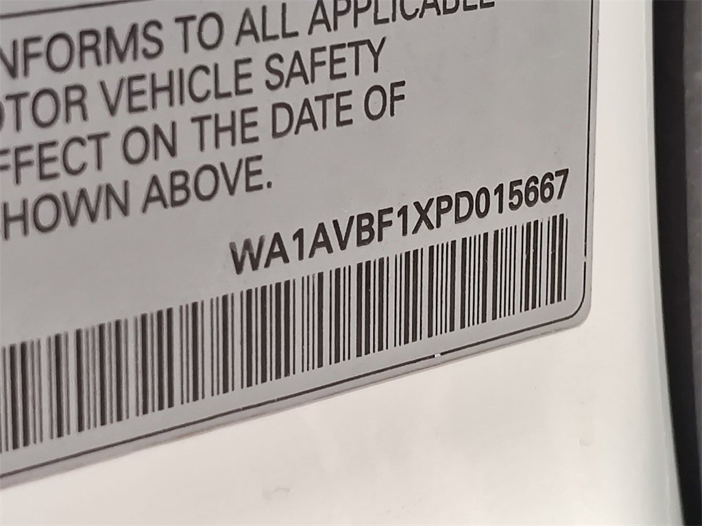 Used 2023 Audi Q8 Premium image 20