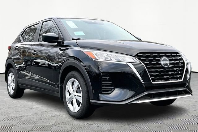 New 2025 Nissan Kicks Play S w/ Interior Electronics Package image 1