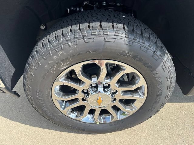New 2026 Chevrolet Silverado 2500 LTZ w/ LTZ Convenience Package AWD/4WD image 38