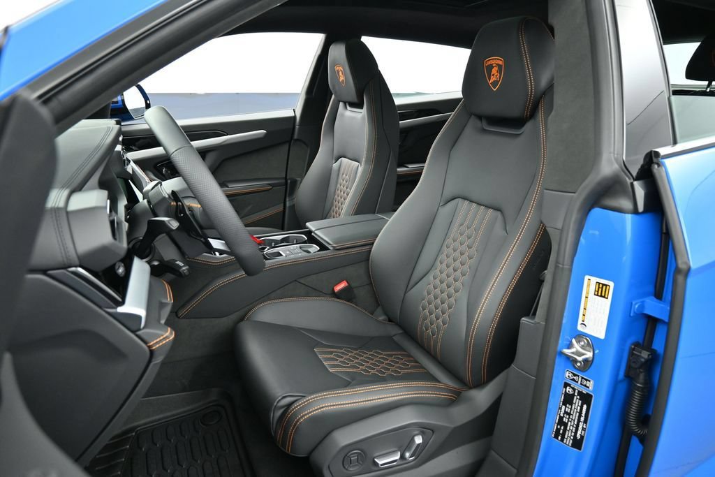 Used 2025 Lamborghini Urus SE AWD/4WD image 5