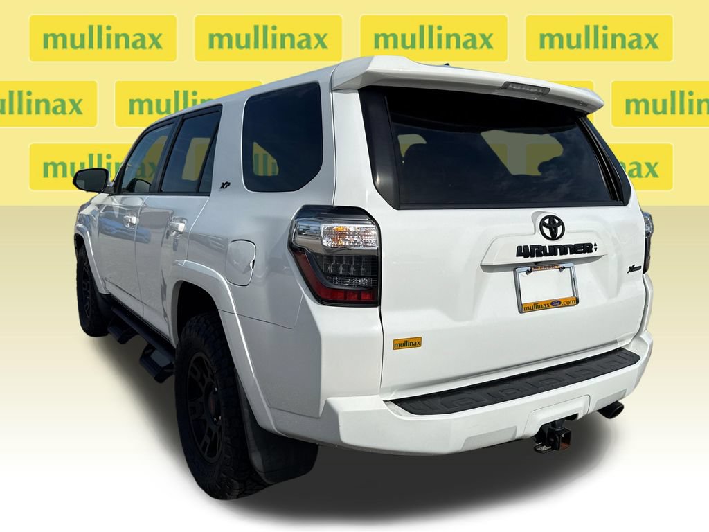 Used 2022 Toyota 4Runner SR5 Premium w/ Moonroof Package RWD image 10