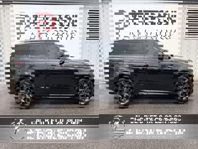 Used 2023 Land Rover Range Rover Sport SE Dynamic image 2