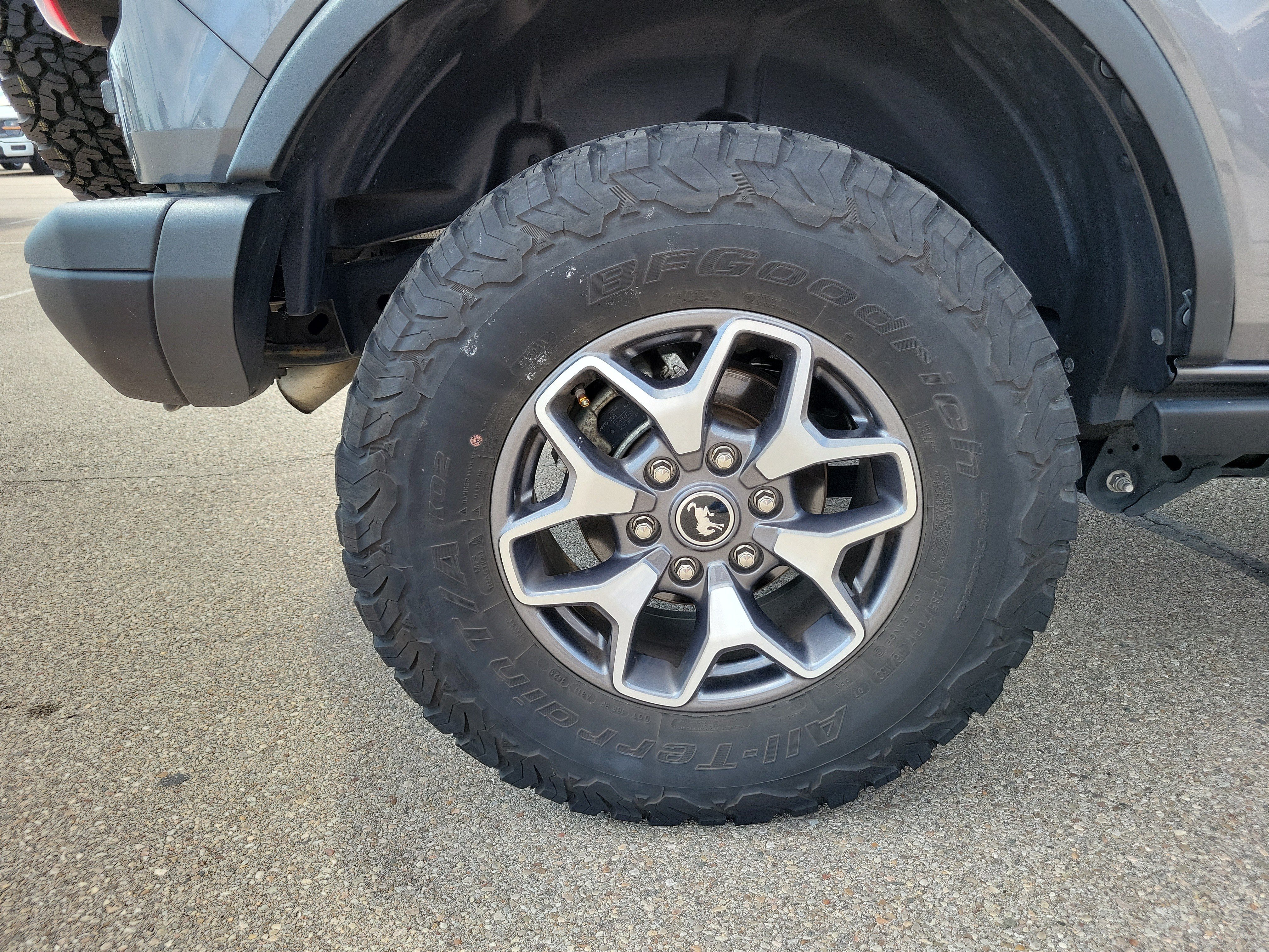 Used 2023 Ford Bronco Badlands AWD/4WD image 6