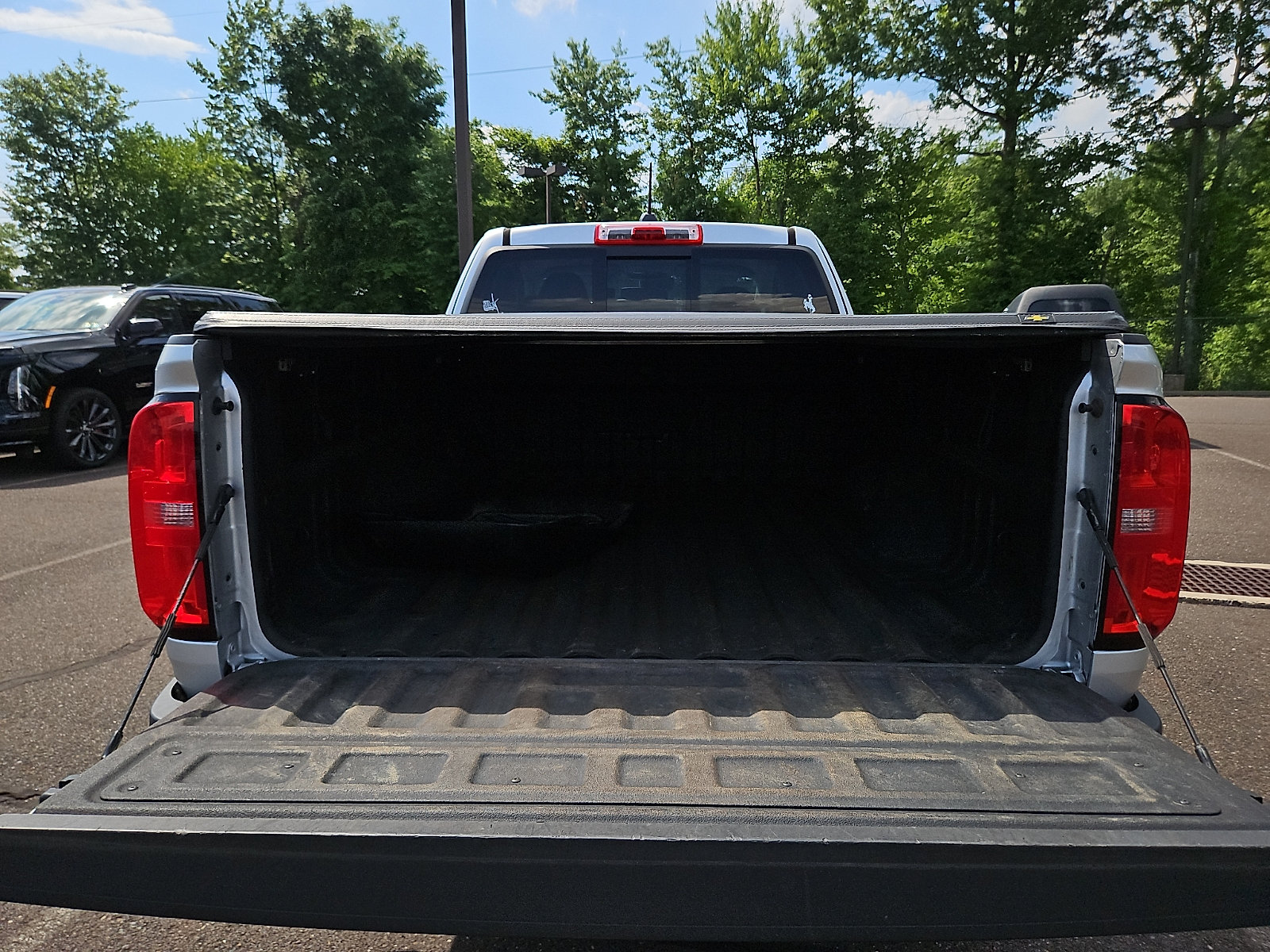 Used 2020 Chevrolet Colorado LT w/ Safety Package AWD/4WD image 28