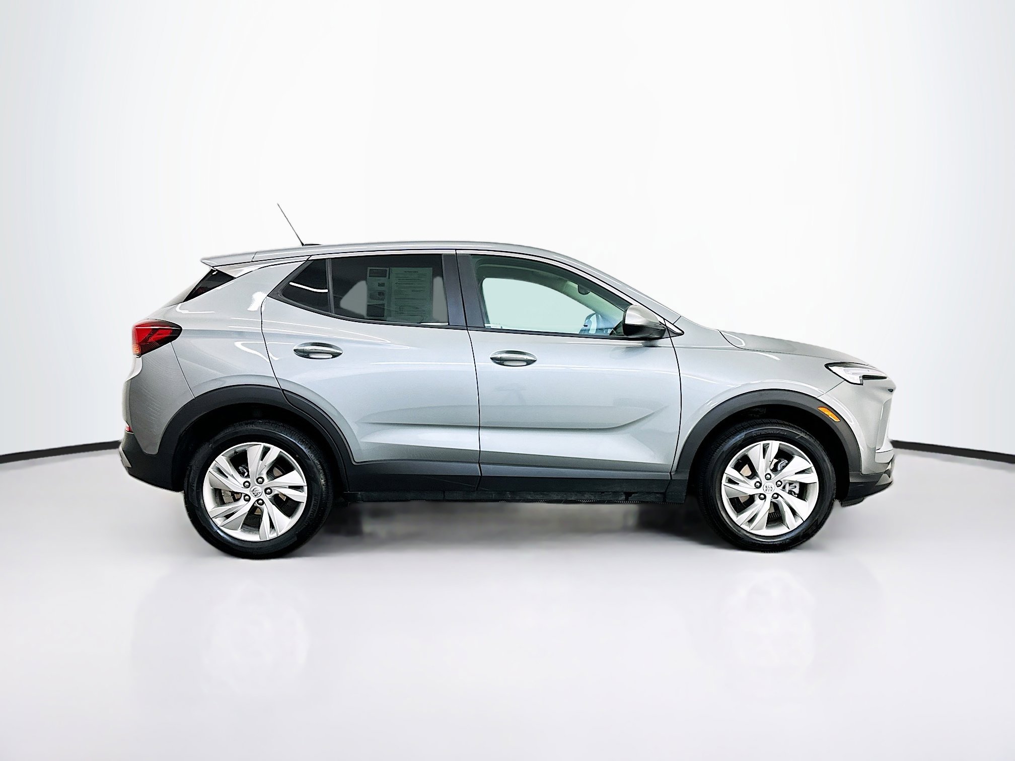Used 2025 Buick Encore GX Preferred image 10