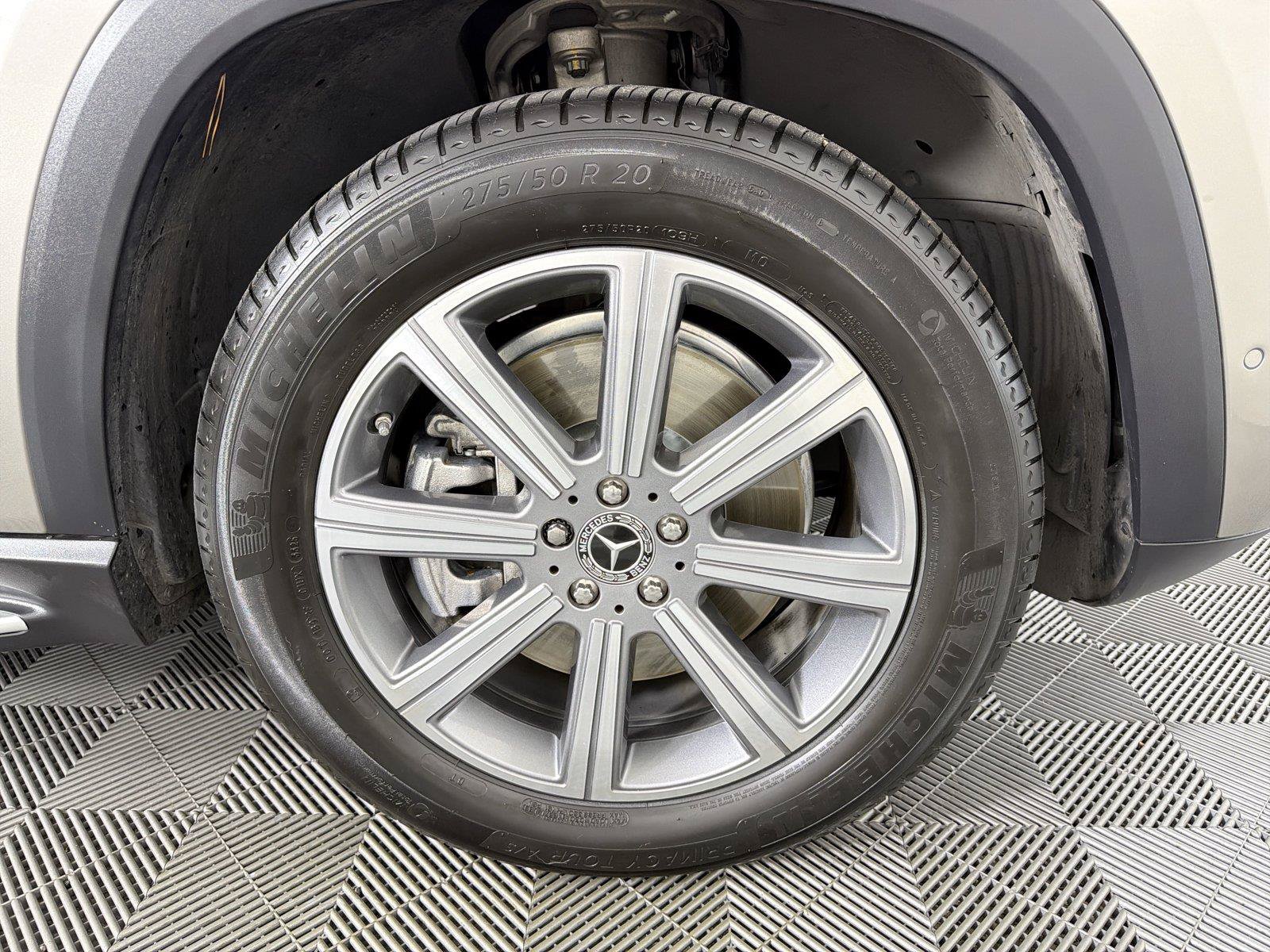 Used 2020 Mercedes-Benz GLS 450 4MATIC image 10