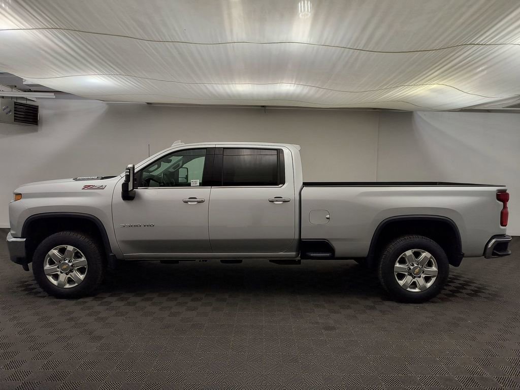 Used 2021 Chevrolet Silverado 3500 LTZ w/ LTZ Premium Package image 2