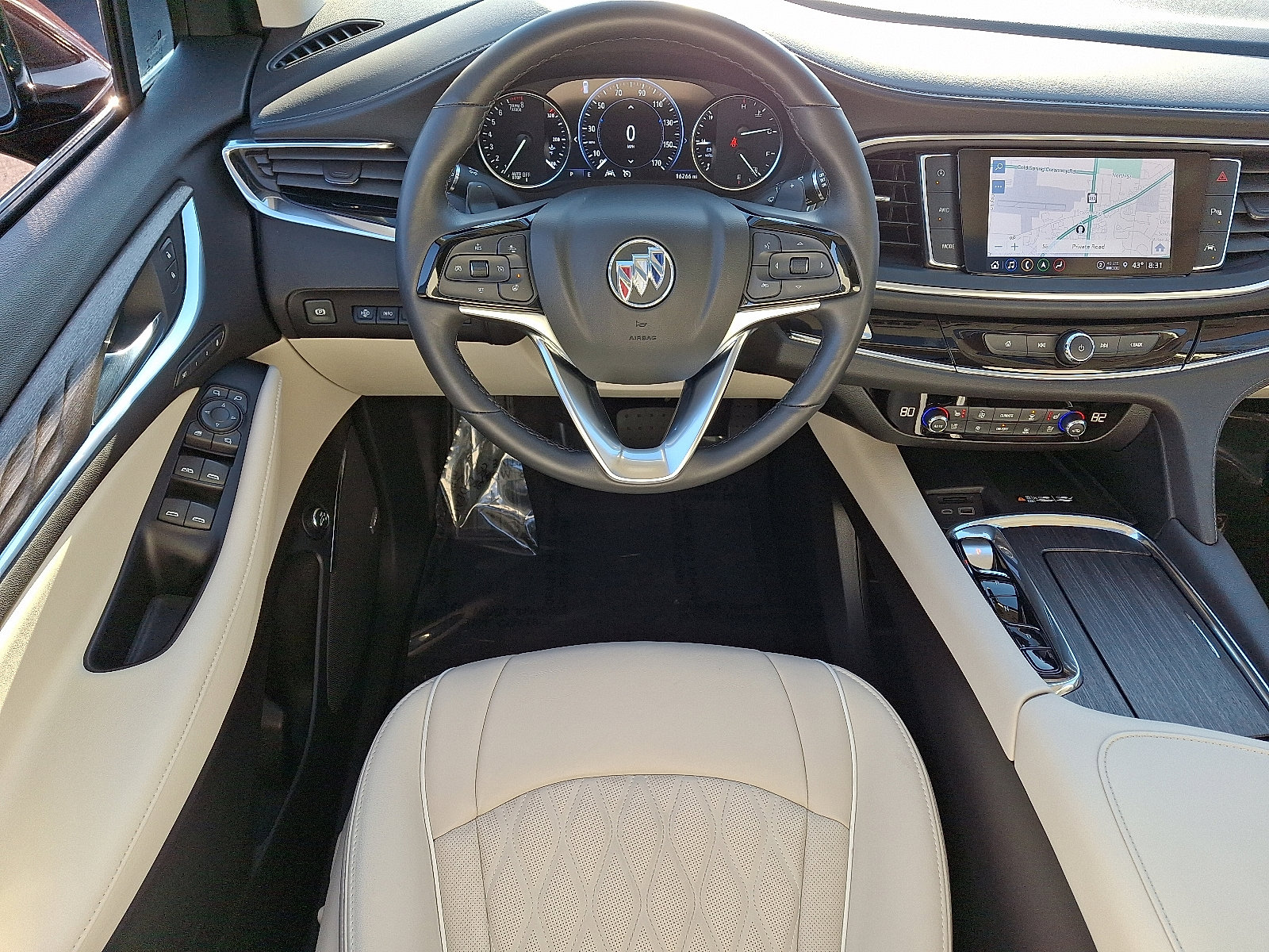 Used 2023 Buick Enclave Avenir w/ Avenir Technology Package image 11