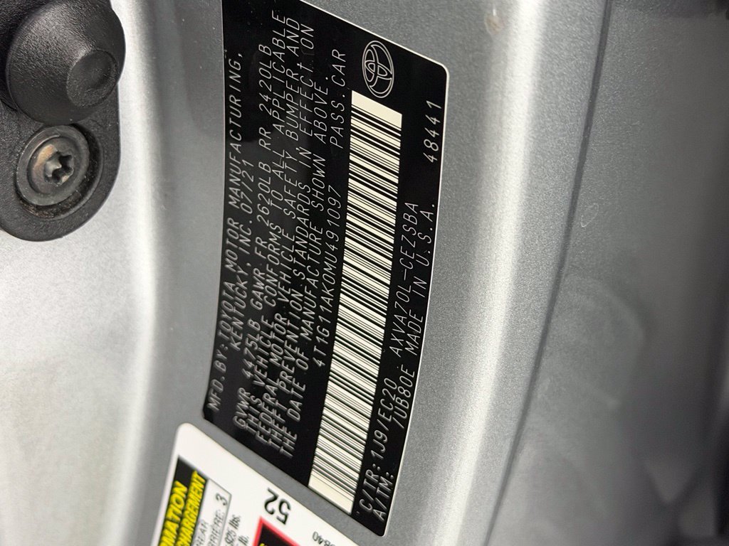 Used 2021 Toyota Camry SE w/ Carpet Mat Package (TMS) FWD image 22