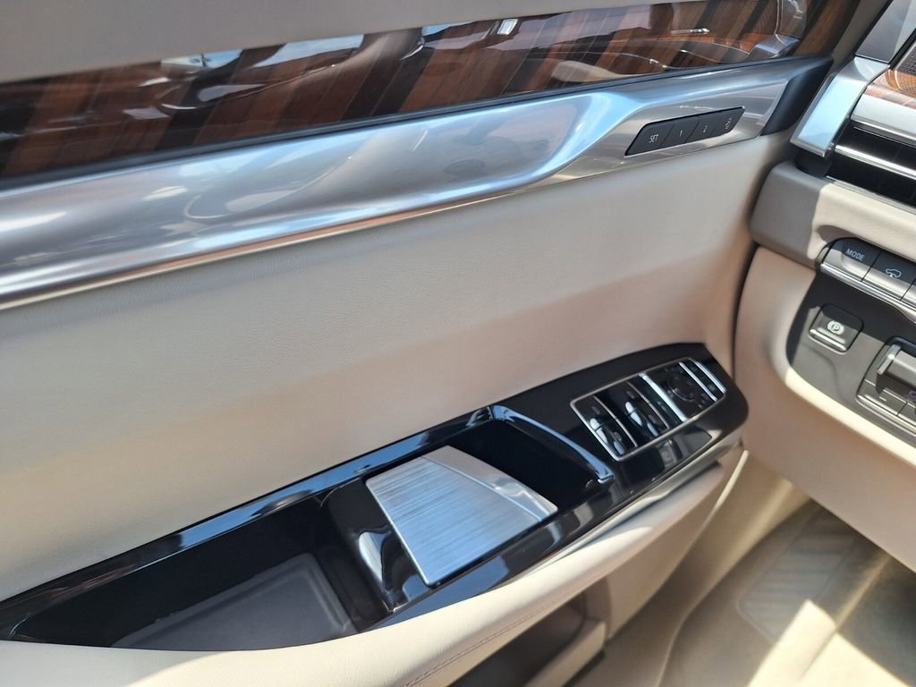 New 2026 Cadillac Escalade Platinum Sport RWD image 19
