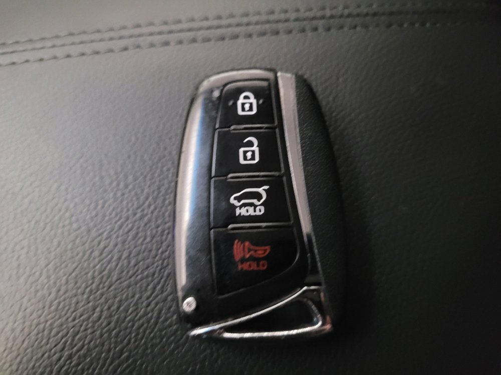 Used 2018 Hyundai Santa Fe Sport 2.0T FWD image 32