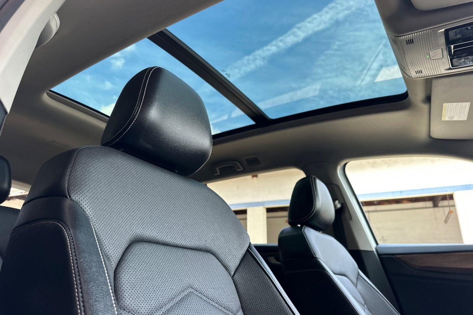 Used 2024 Volkswagen Atlas SE FWD image 22