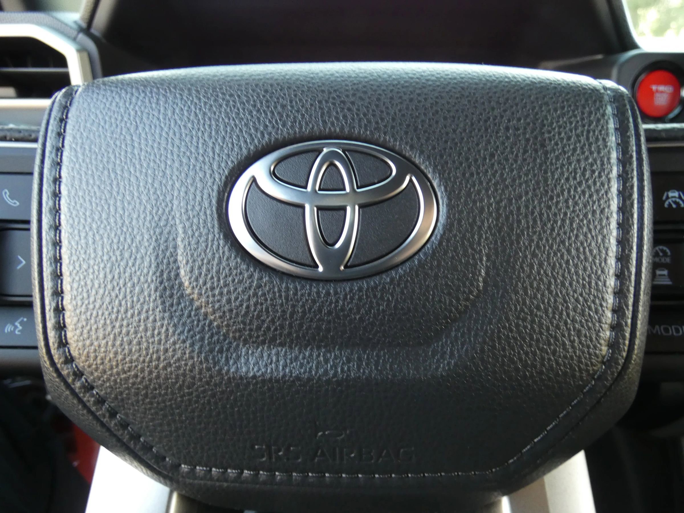 Used 2025 Toyota Tacoma TRD Off-Road image 65