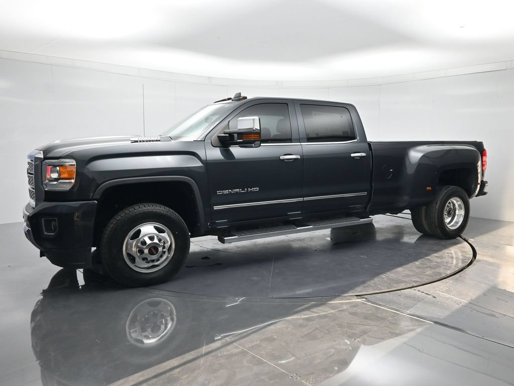 Used 2018 GMC Sierra 3500 Denali w/ Duramax Plus Package AWD/4WD image 8
