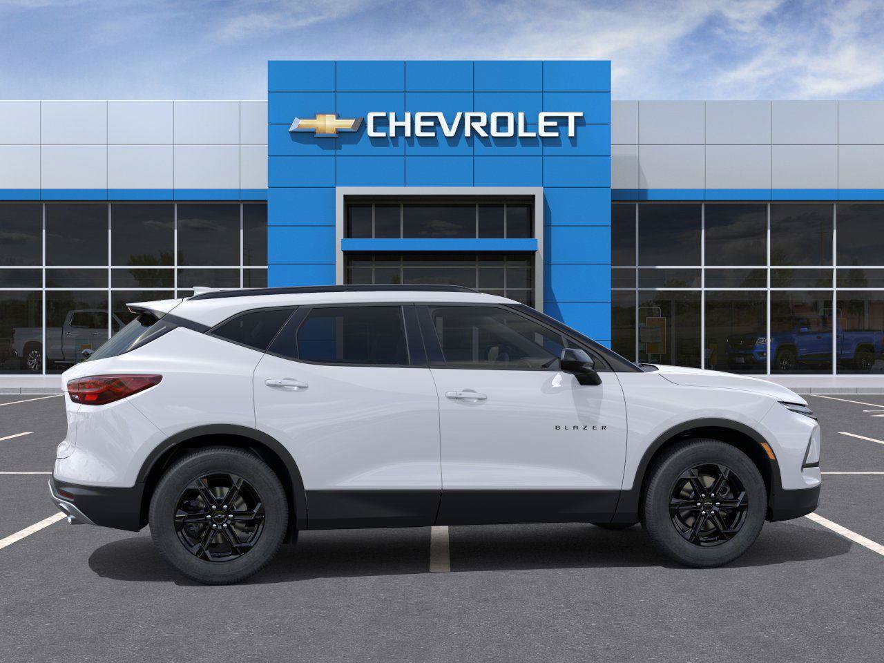 New 2026 Chevrolet Blazer LT w/ Midnight/Sport Edition AWD/4WD image 10
