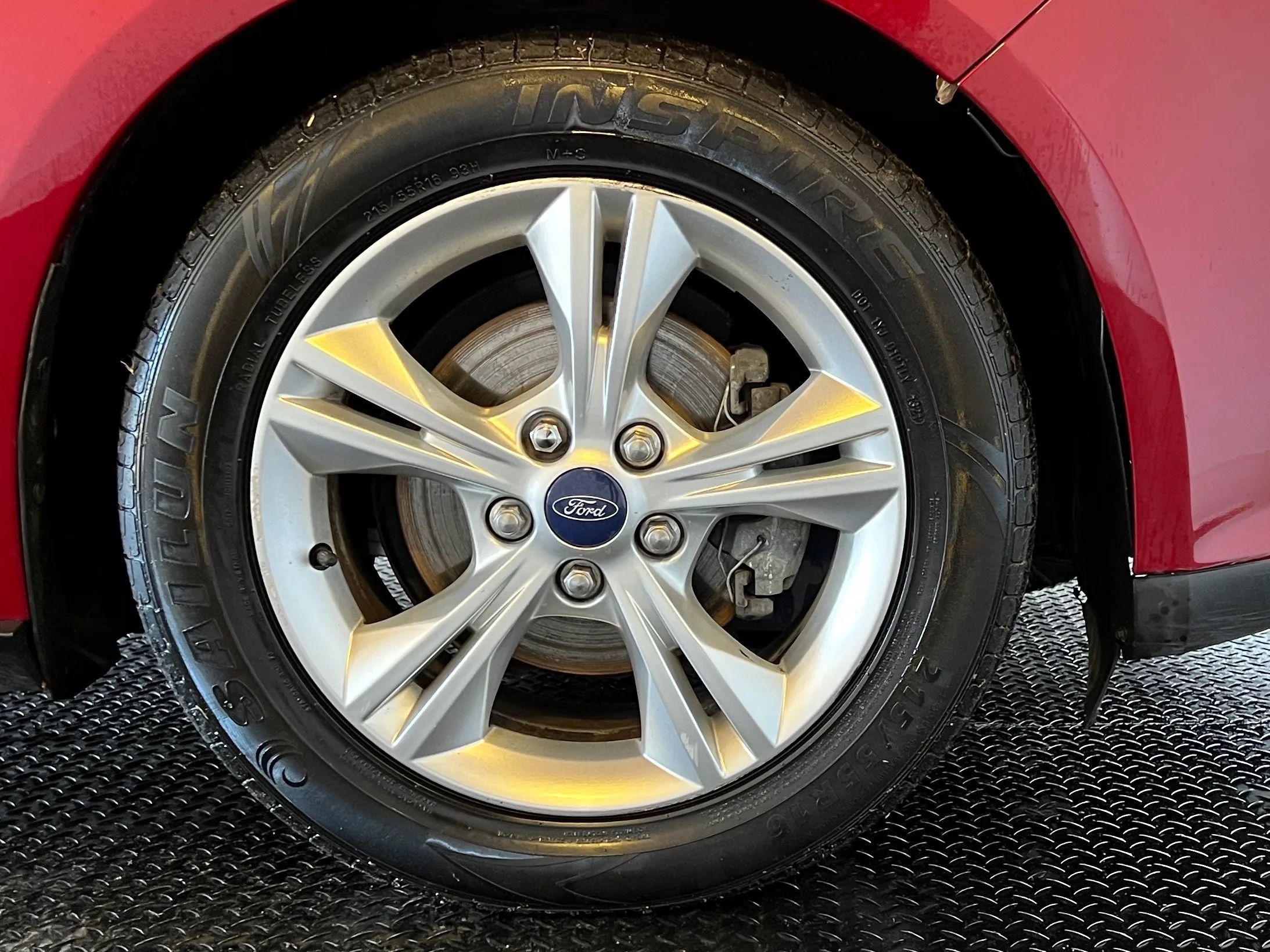 Used 2014 Ford Focus SE w/ SE Winter Package image 9