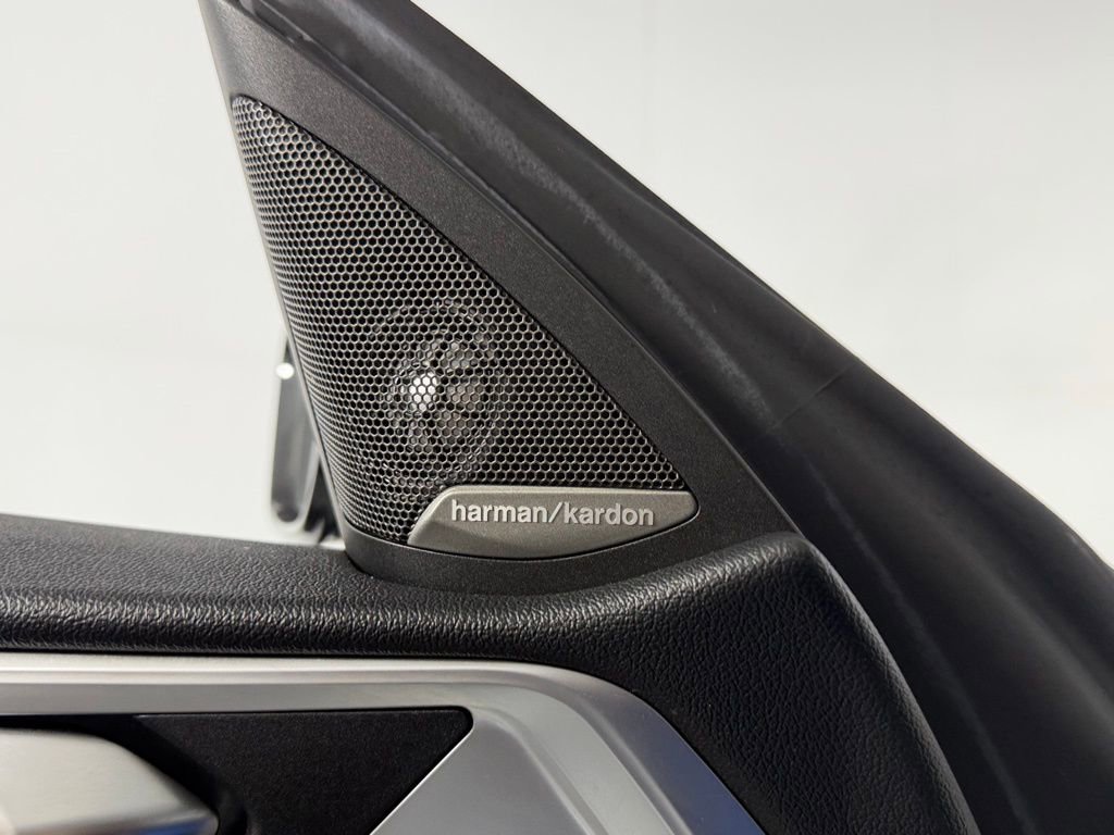 Used 2023 BMW M440i M440i w/ Premium Package image 15