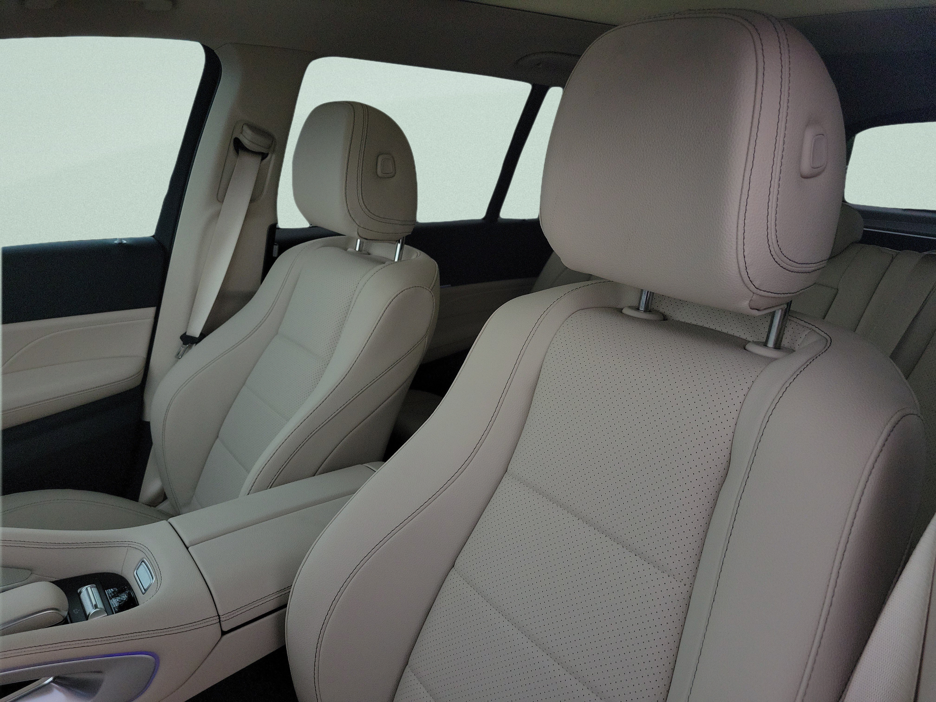 New 2026 Mercedes-Benz GLS 450 4MATIC image 18