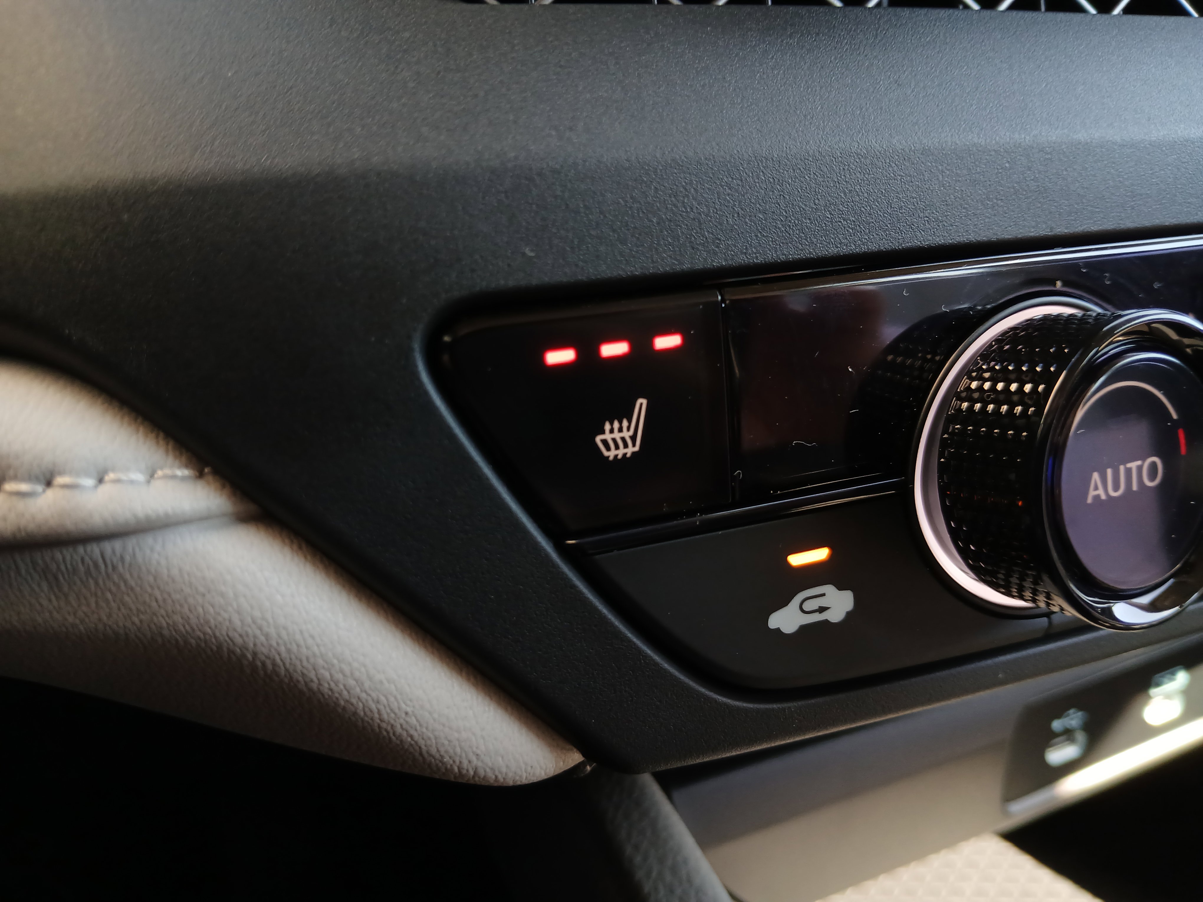 New 2025 Honda Accord SE image 12