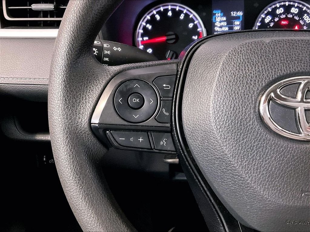 Certified 2021 Toyota RAV4 LE AWD/4WD image 22