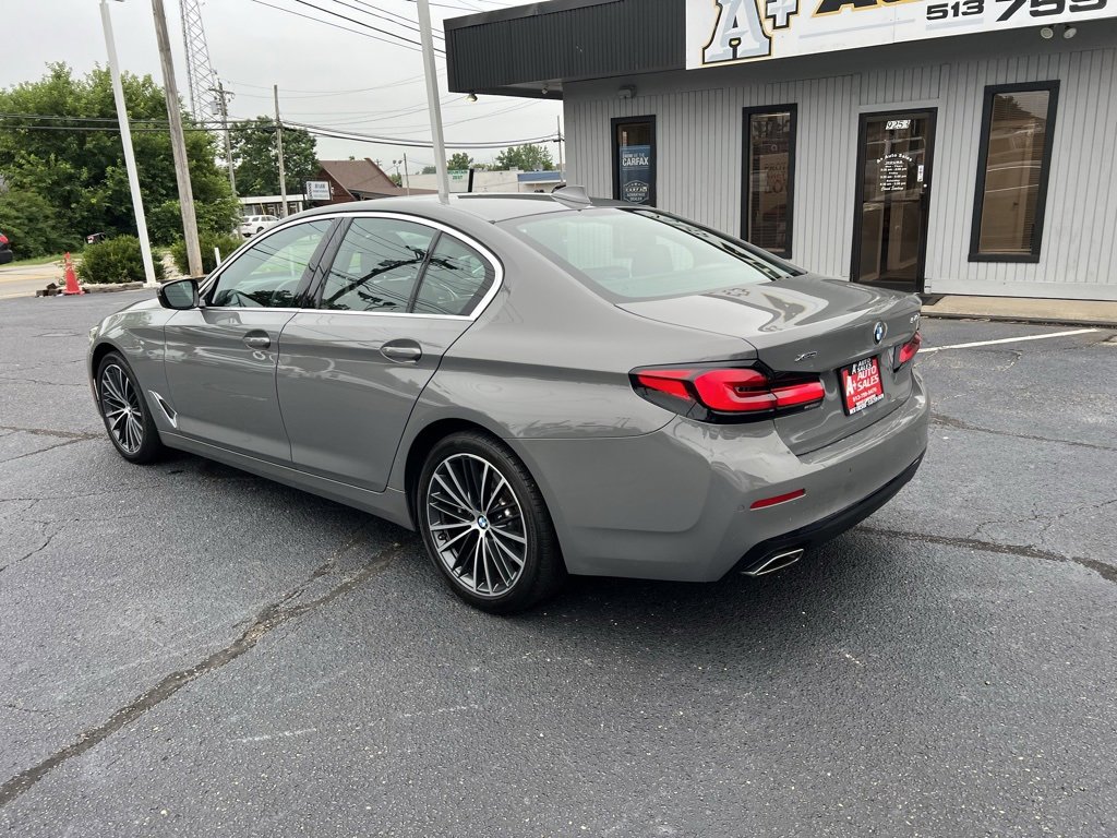 Used 2022 BMW 540i xDrive w/ Premium Package image 9