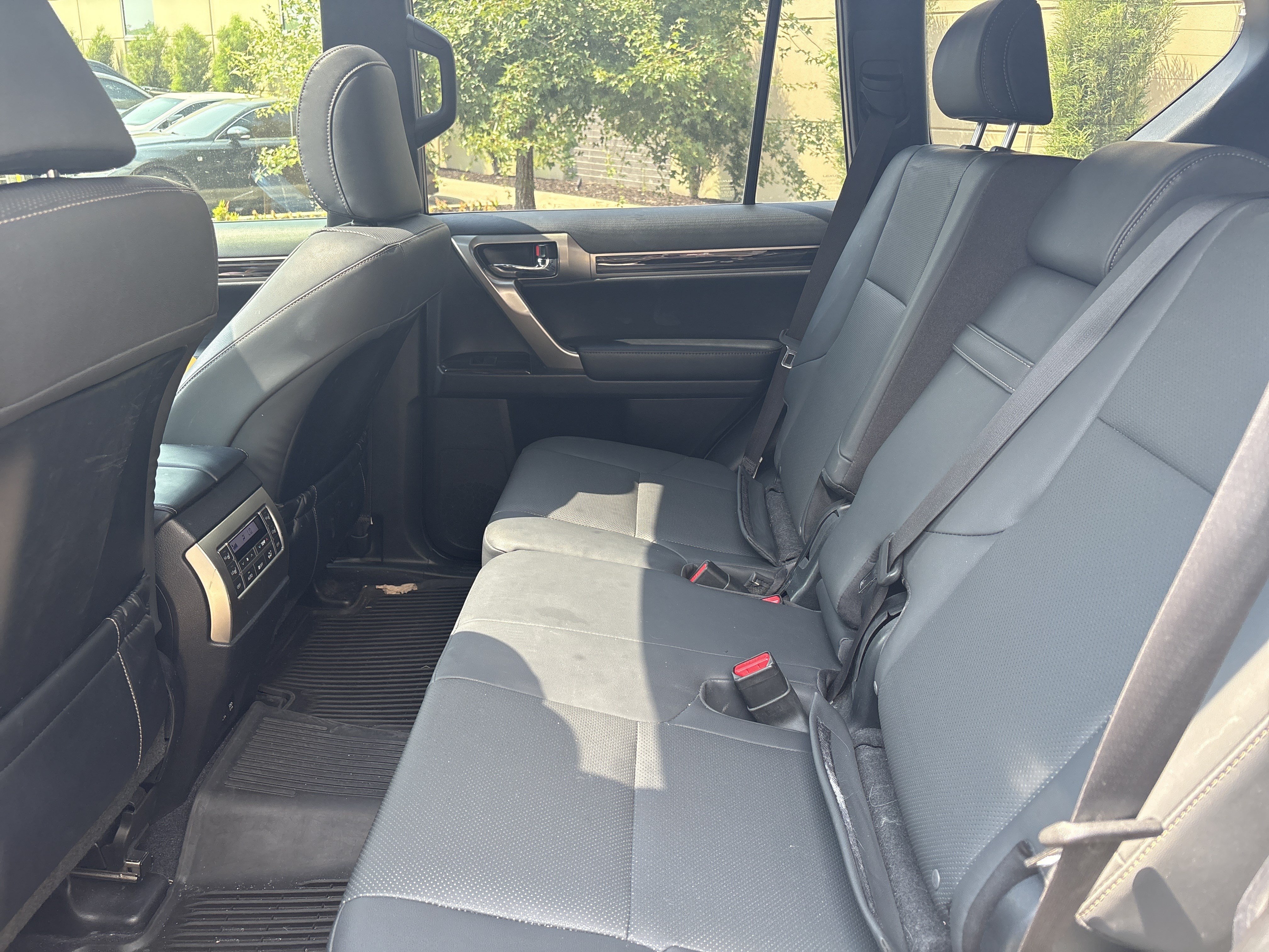 Used 2020 Lexus GX 460 Premium w/ Premium Package AWD/4WD image 31