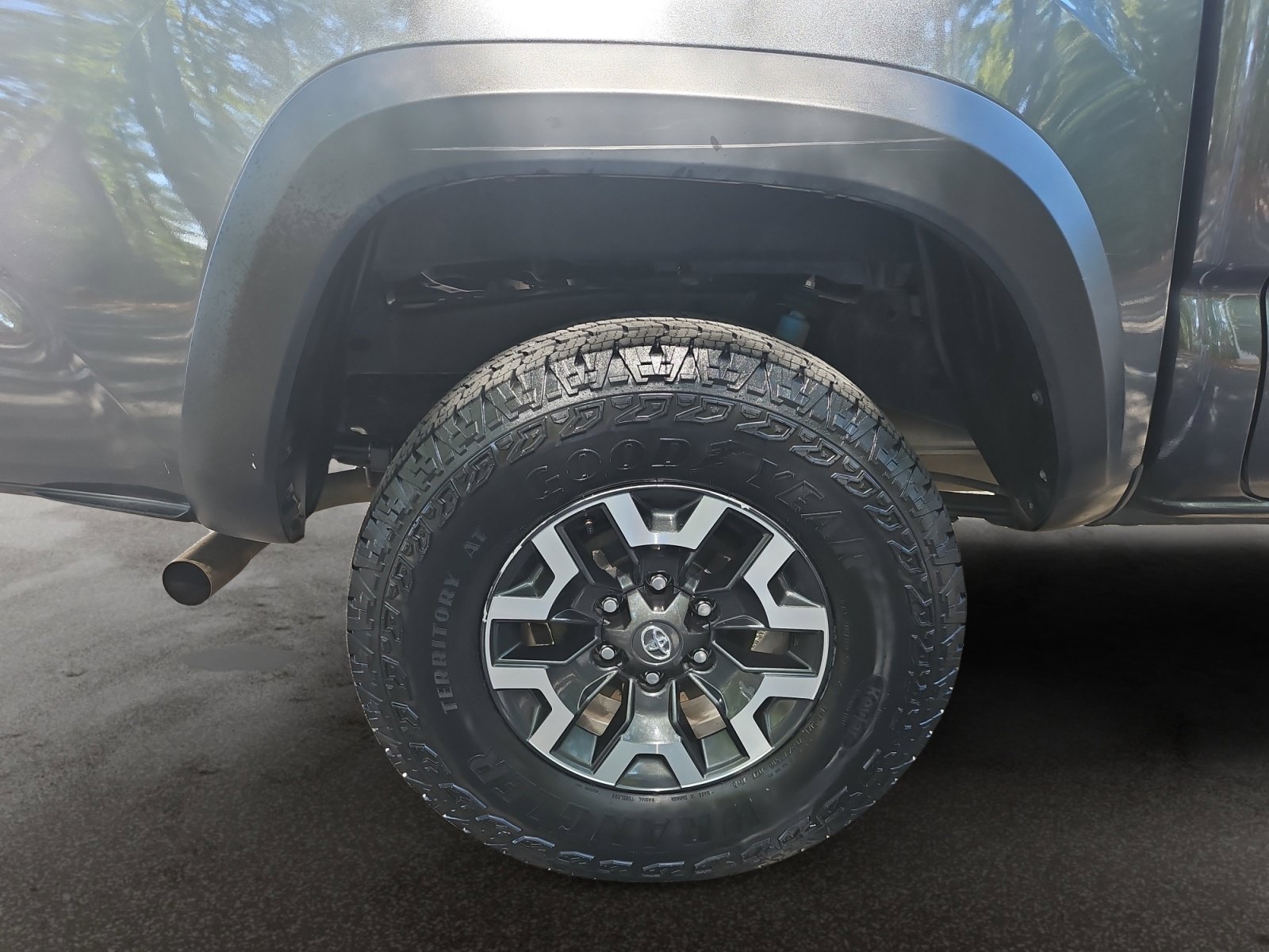 Used 2023 Toyota Tacoma TRD Off-Road w/ Technology Package AWD/4WD image 43