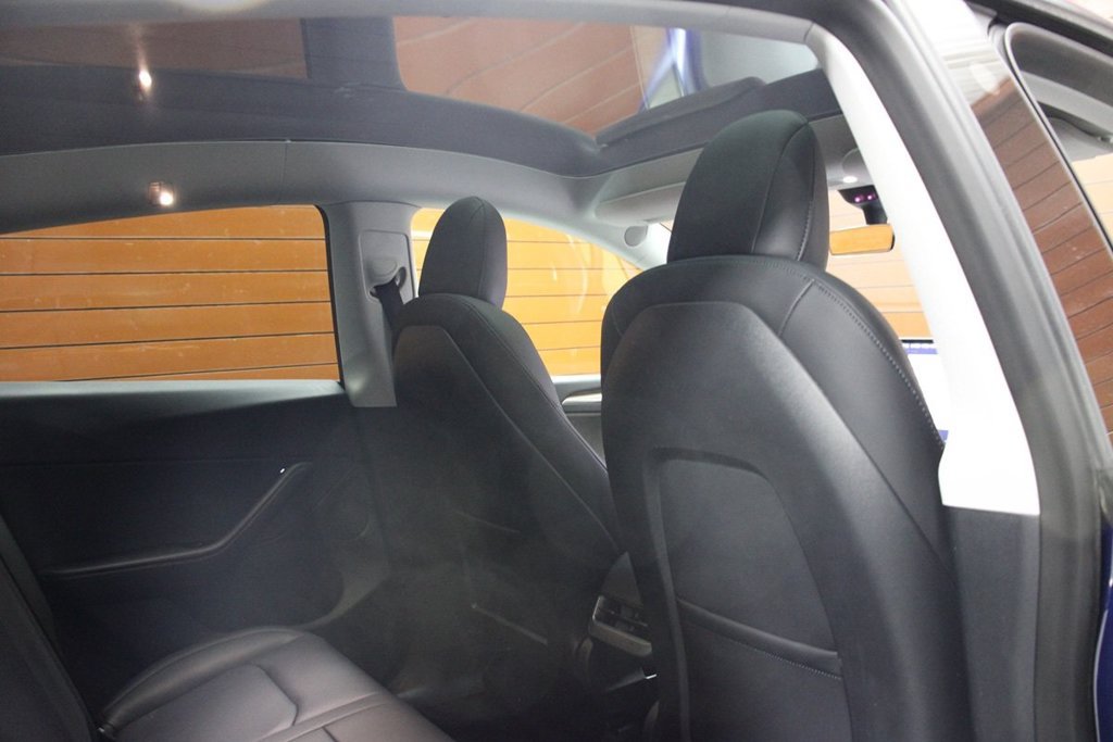 Used 2023 Tesla Model Y Long Range AWD/4WD image 13