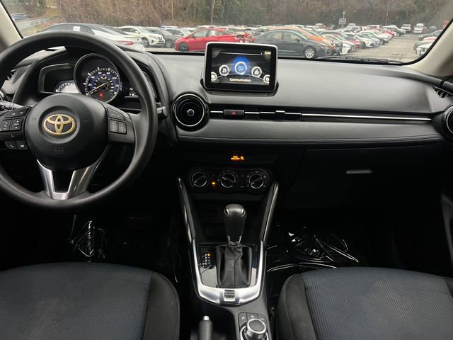 Used 2017 Toyota Yaris iA image 14