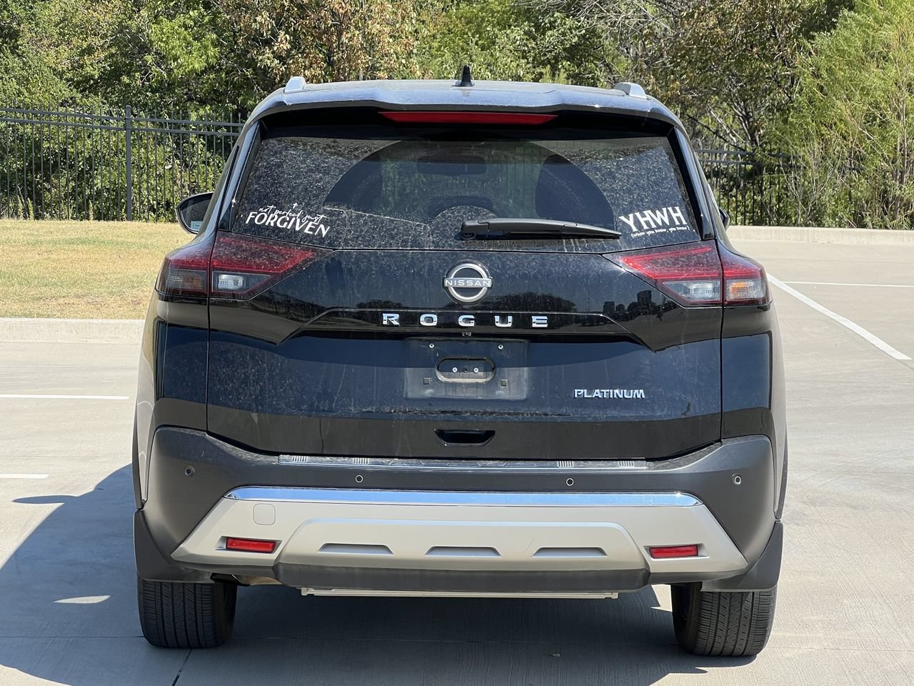 Used 2023 Nissan Rogue Platinum FWD image 4