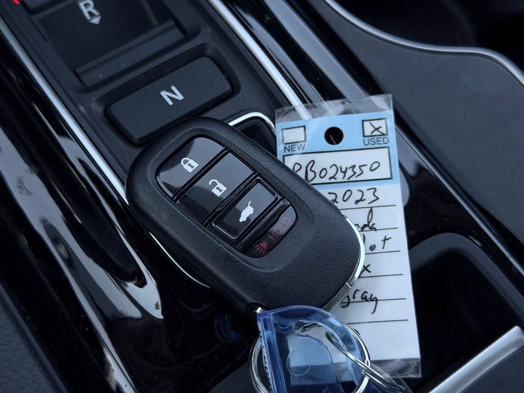 Used 2023 Honda Pilot LX image 44