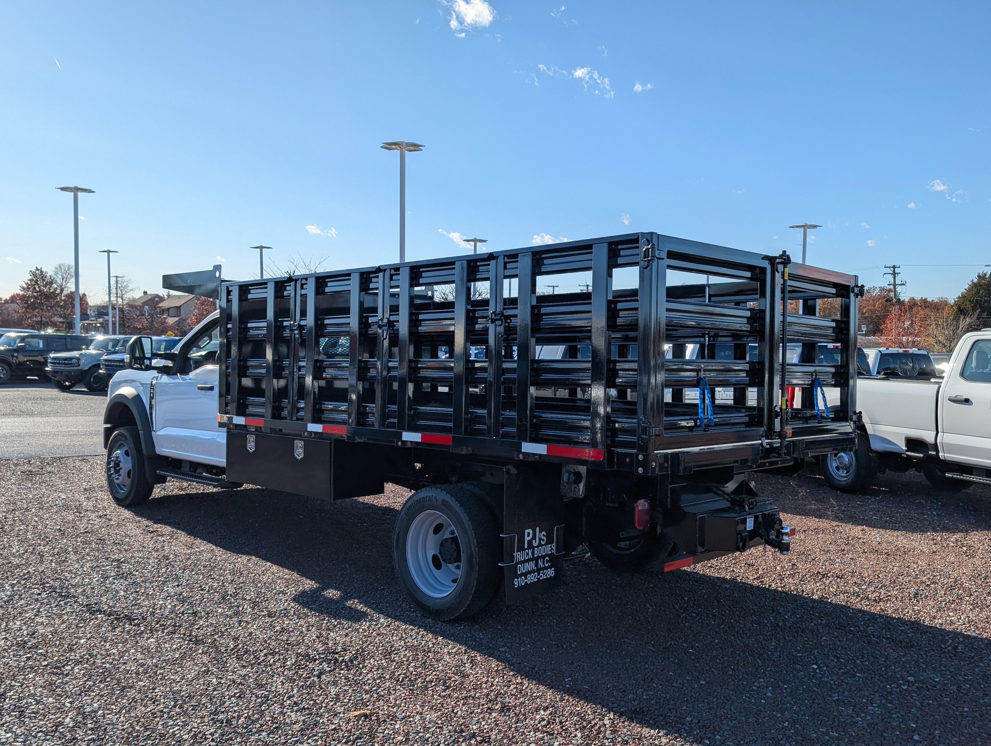 New 2026 Ford F550 4x4 Regular Cab Super Duty image 3