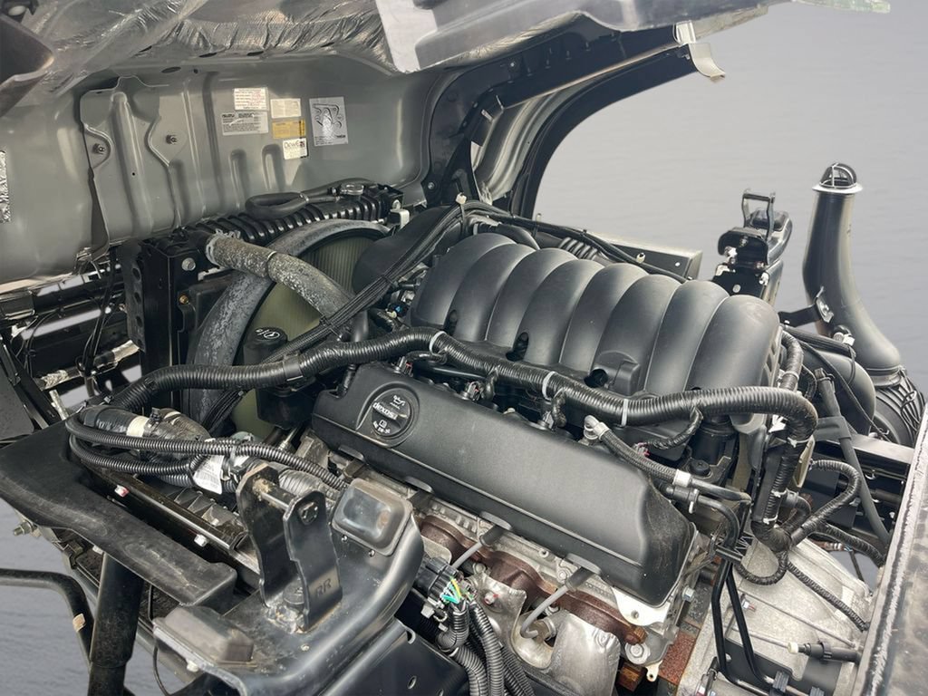 Used 2024 Chevrolet Low Cab Forward RWD image 22