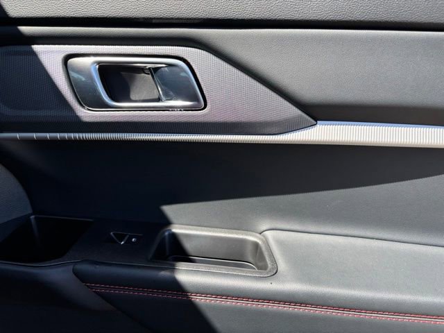 New 2026 Ford Explorer ST-Line w/ ST-Line Street Pack image 21
