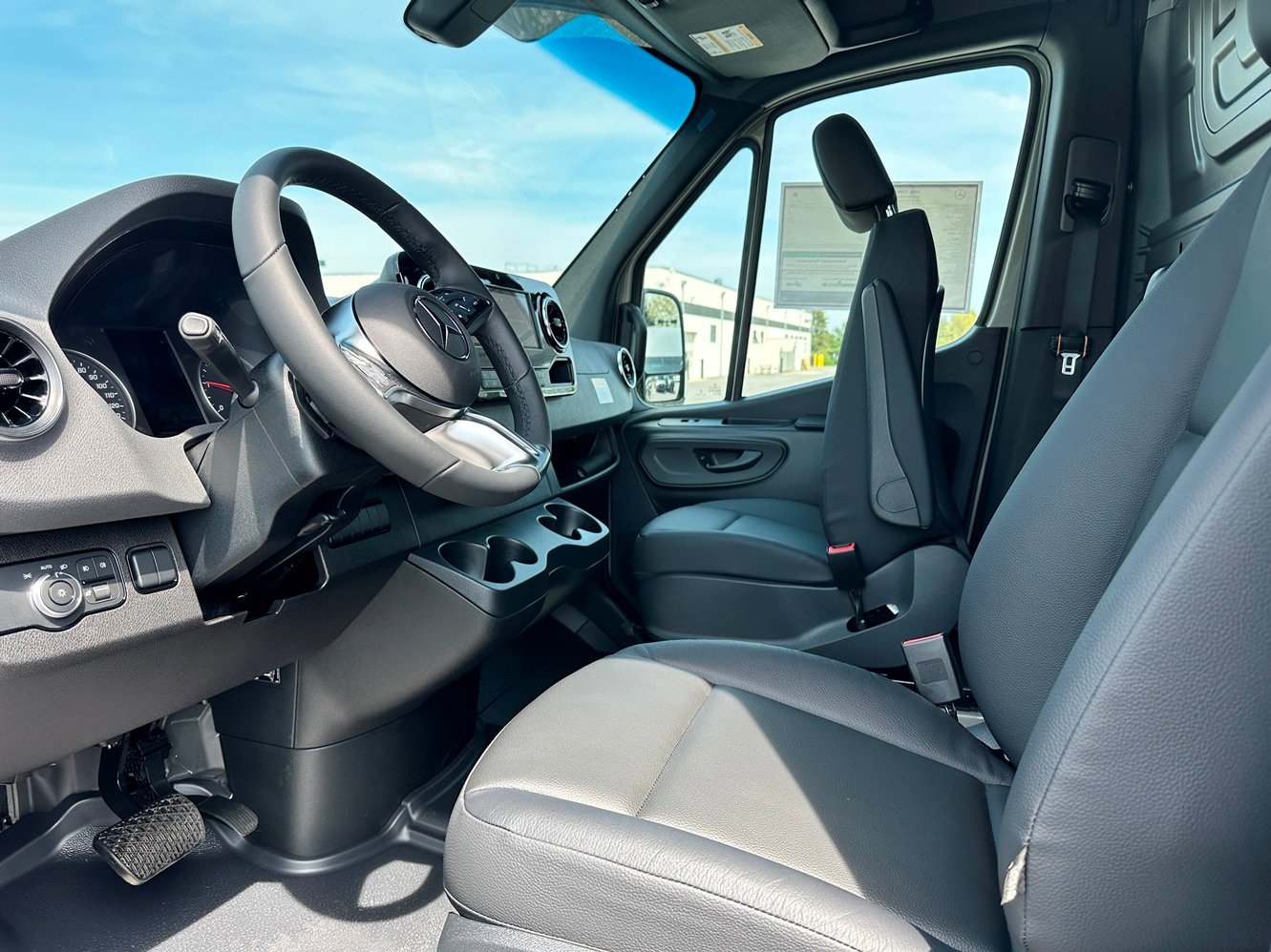 New 2026 Mercedes-Benz Sprinter 2500 image 9