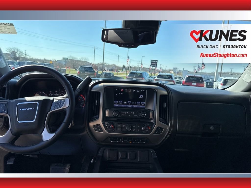 Used 2015 GMC Sierra 2500 Denali w/ Driver Alert Package image 40