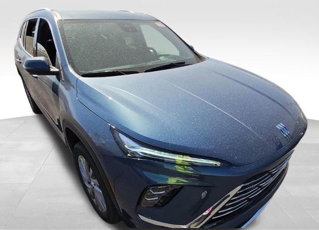 Used 2025 Buick Enclave Preferred image 3