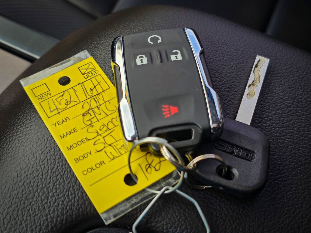 Used 2017 GMC Sierra 1500 SLT image 39