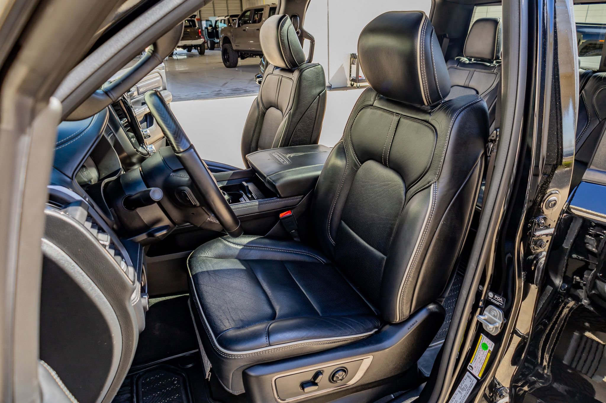 Used 2022 RAM 1500 Limited image 28