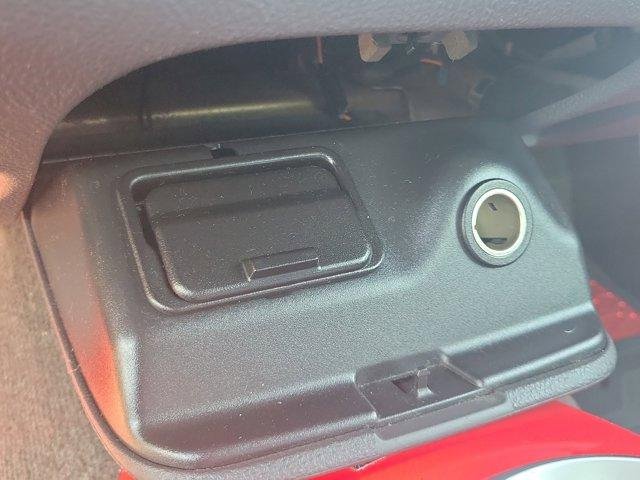 Used 2003 Chevrolet SSR w/ Preferred Equipment Group image 21